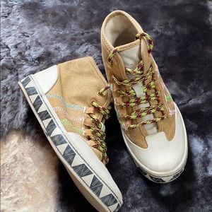 Zara Kid Funky Tan Canvas Stitched Sneakers